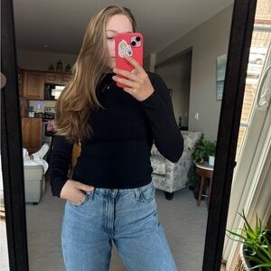 Women’s Aritzia Mockneck